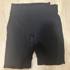 Women’s Lululemon align joggers 28” black size 4